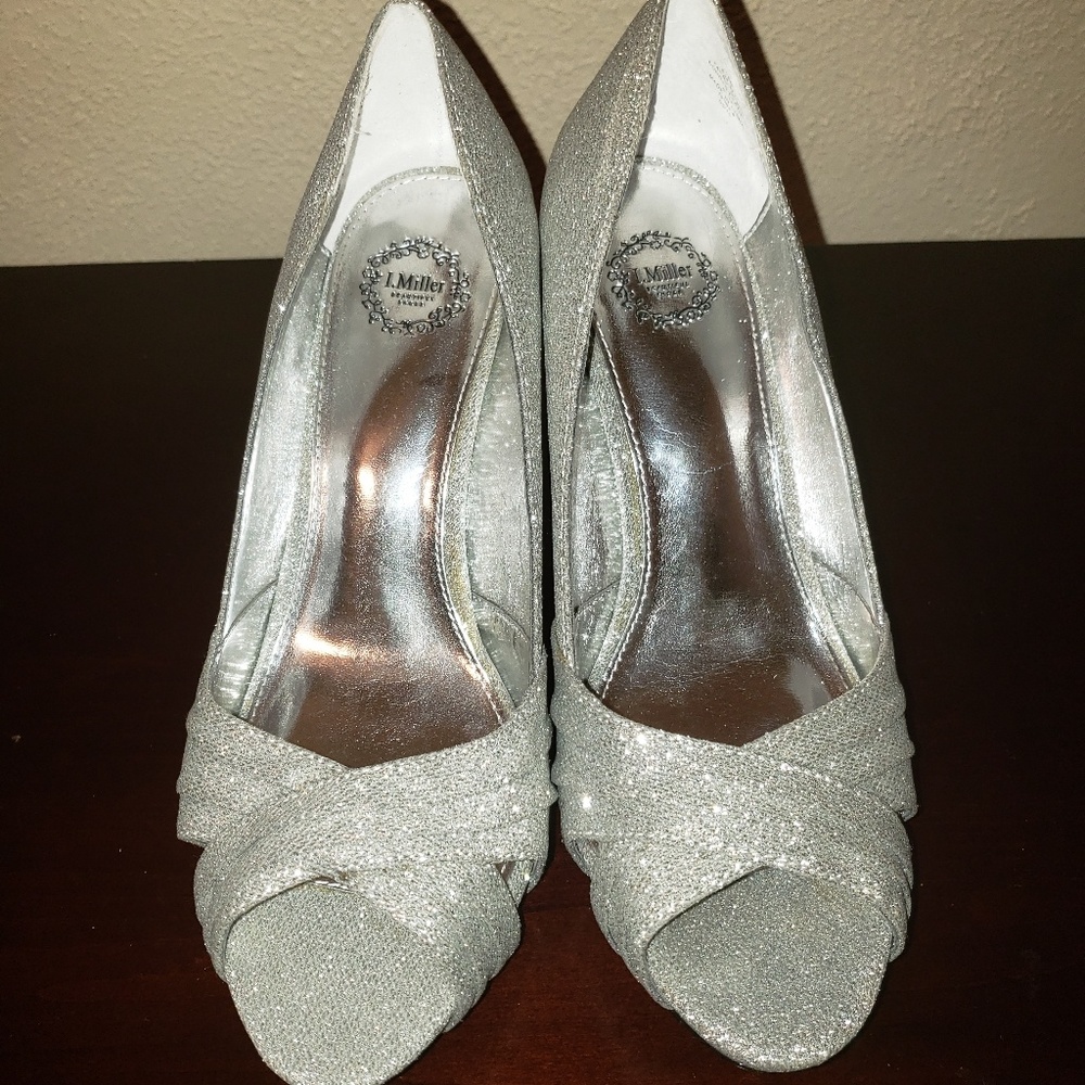 High Heels - Picture 3 of 4